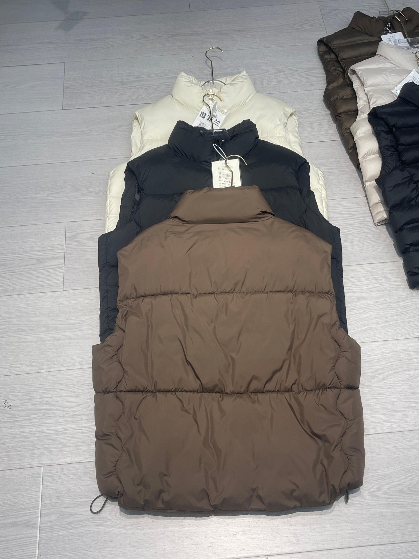 Women's Hooded Puffer Vest wholesale PB-PJ-2026-006 image 2