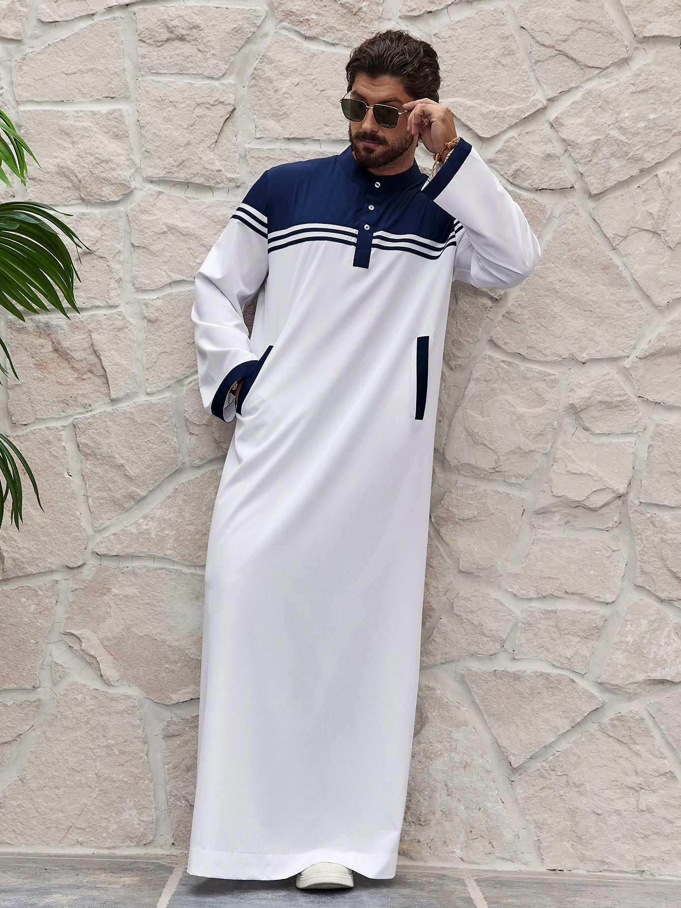 Islam Ramadan Color Blocked Men's Traditional Muslim Thobe, Ramadan Style Islamic Long Gown Shirt Robe, Middle Eastern Fashion MSL177