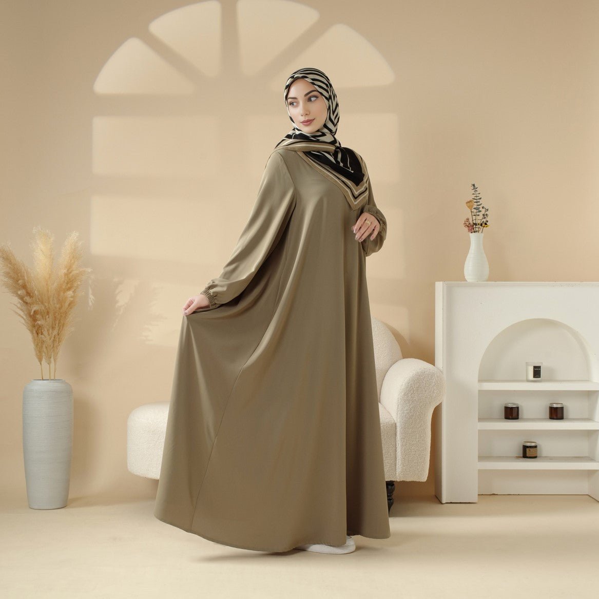 Wholesale Umbrella Cut Abaya with Side Pockets MA113 - Custom Modest Wear Factory