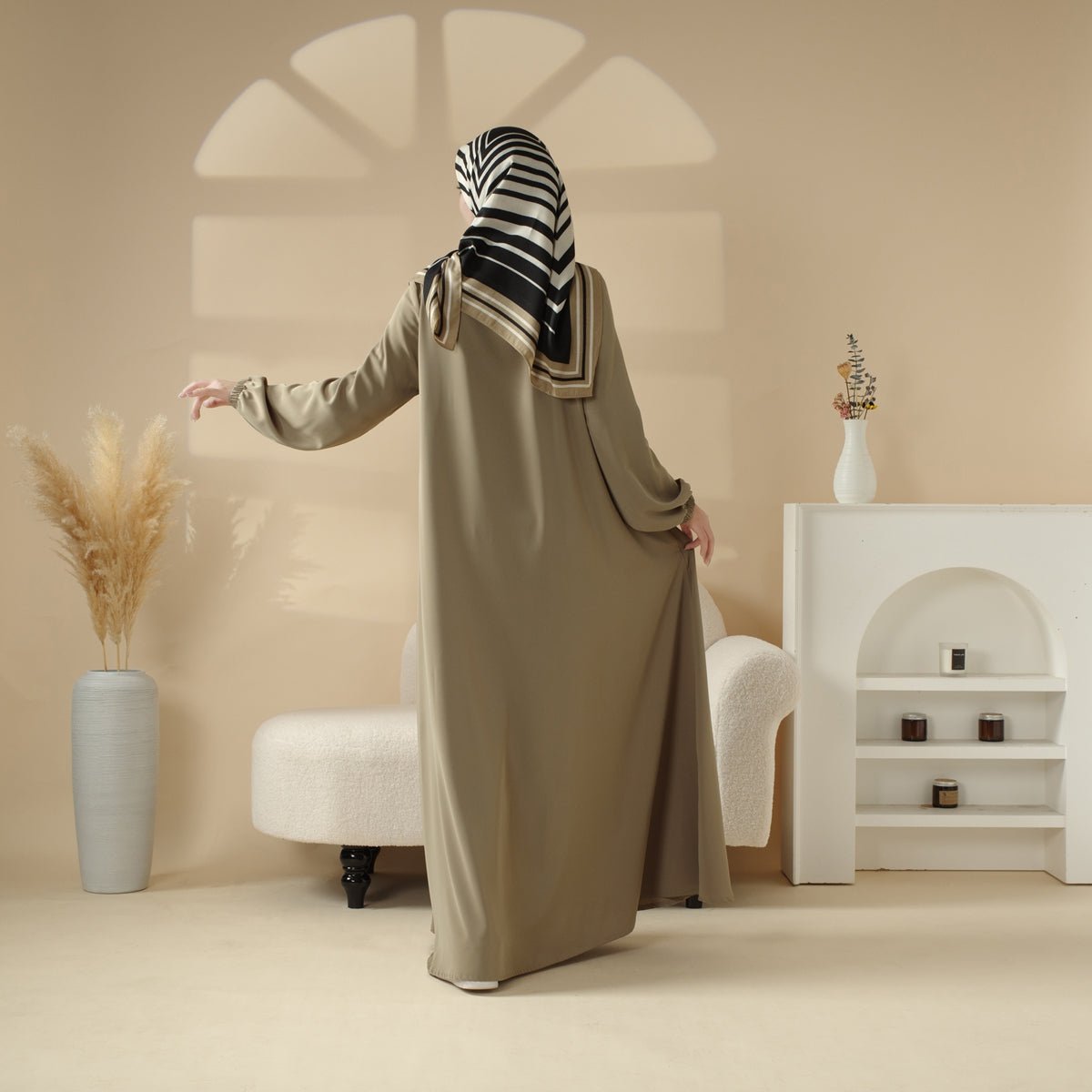 Wholesale Umbrella Cut Abaya with Side Pockets MA113 - Custom Modest Wear Factory