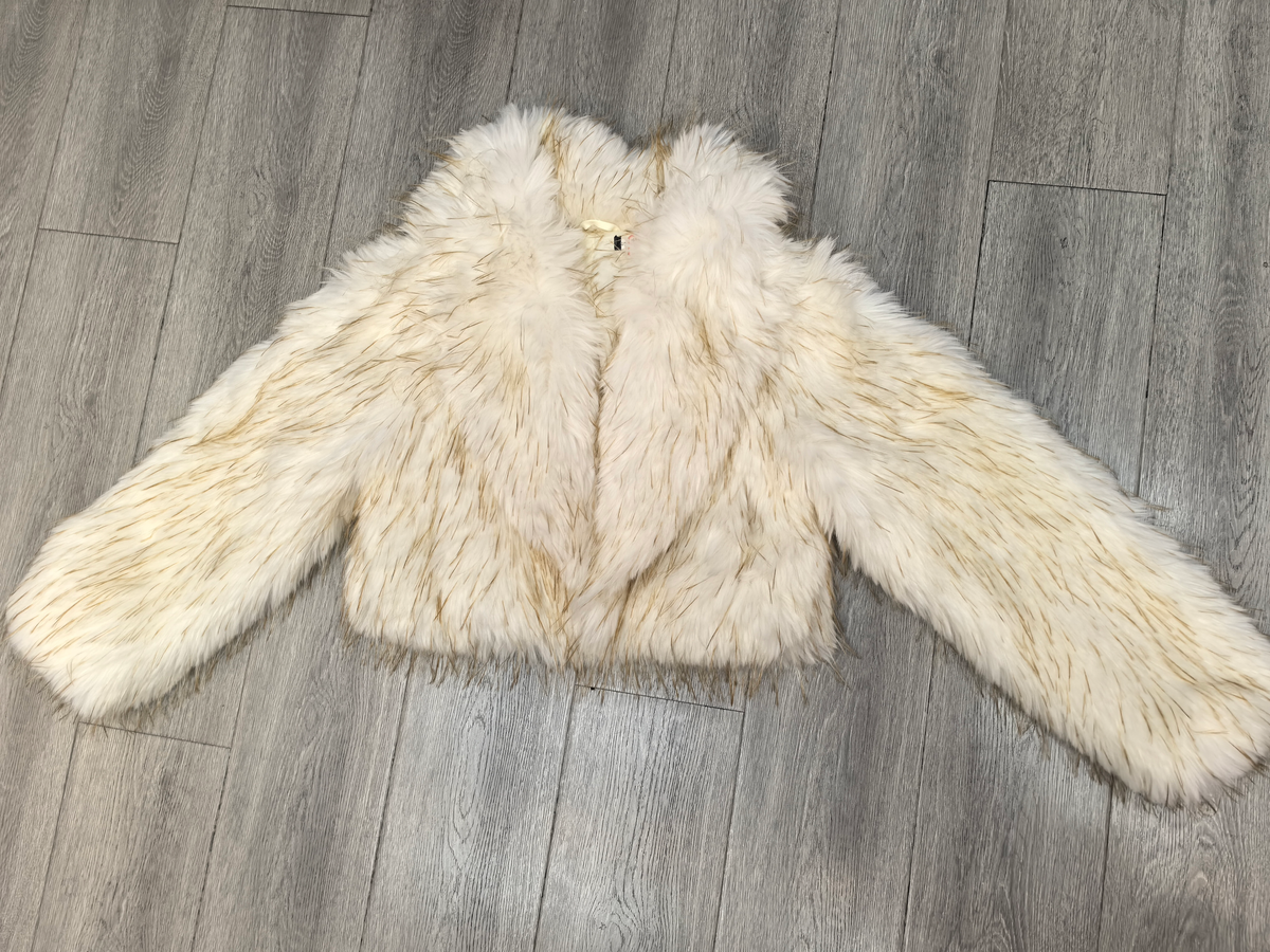 Women's Short Thick Warm Eco-Friendly Faux Fur Jacket wholesale manufacturer style M3170 view 1
