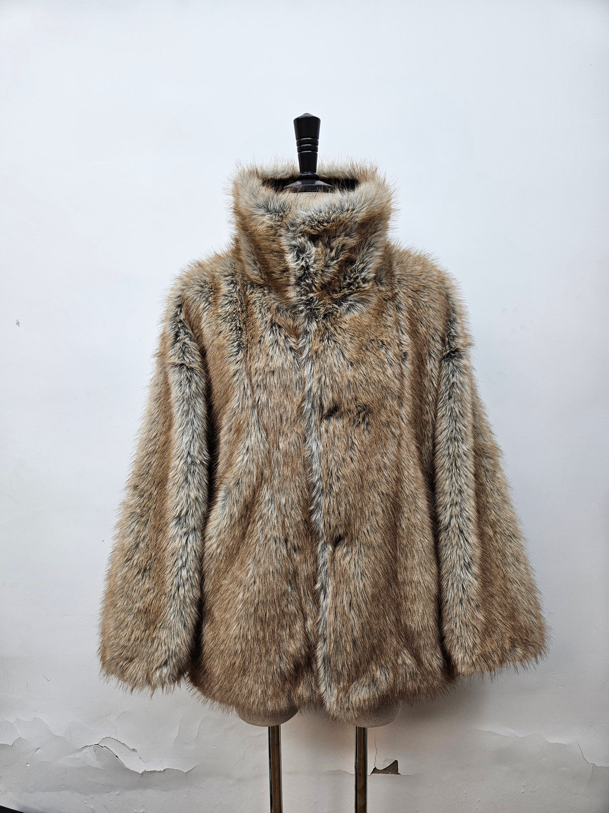 Women's Short Thick Warm Eco-Friendly Faux Fur Jacket wholesale manufacturer style M3271 view 1