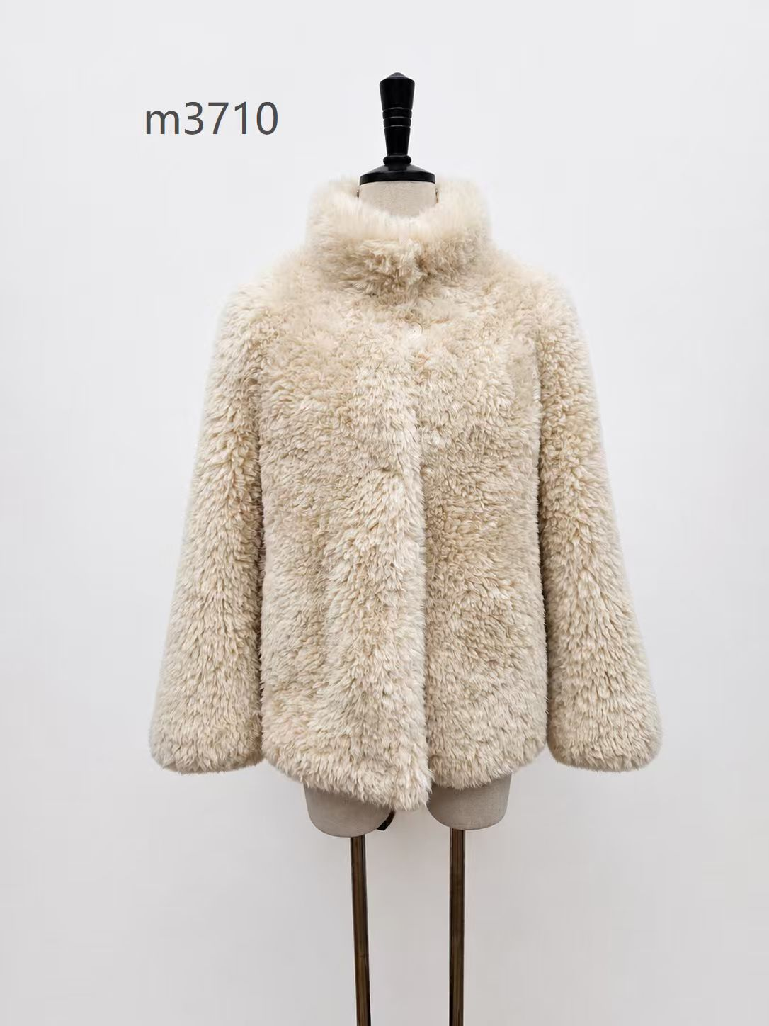 Women's Short Thick Warm Eco-Friendly Faux Fur Jacket wholesale manufacturer style M3710 view 3