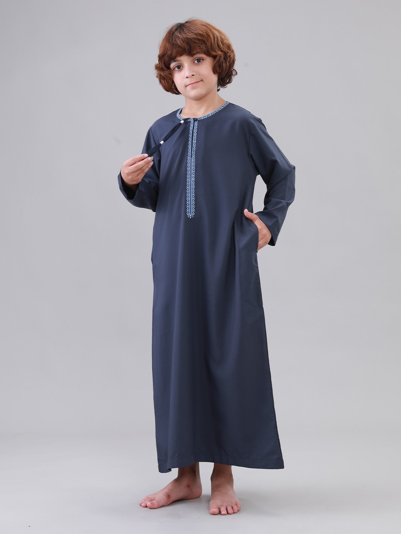 Omani Tassel Long Sleeve Boys Thobe Wholesale Ready to Ship | KID0005 wholesale KID0005 image 3