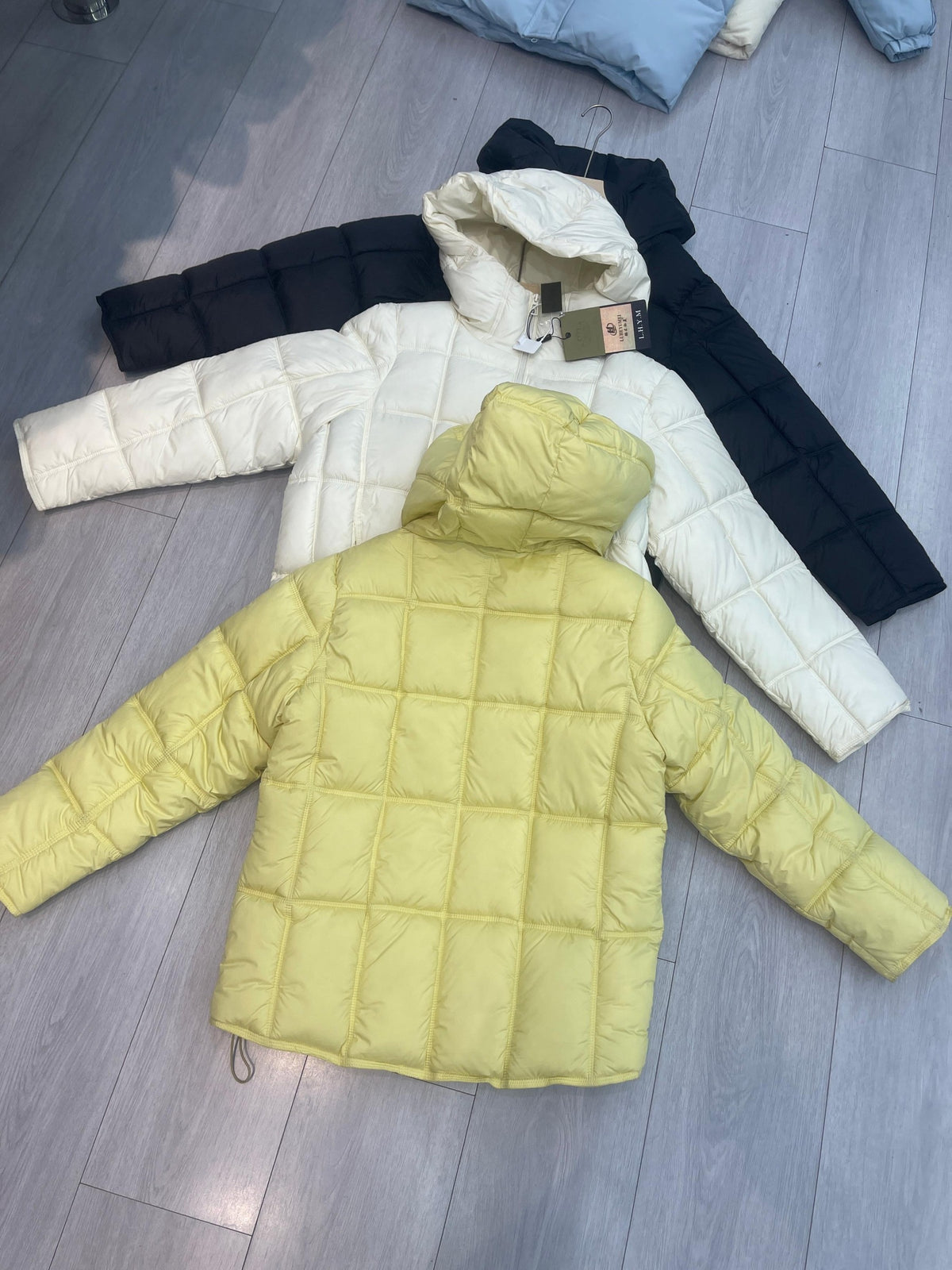 Women's Hooded Puffer Jacket wholesale PB-PJ-2026-002 image 2