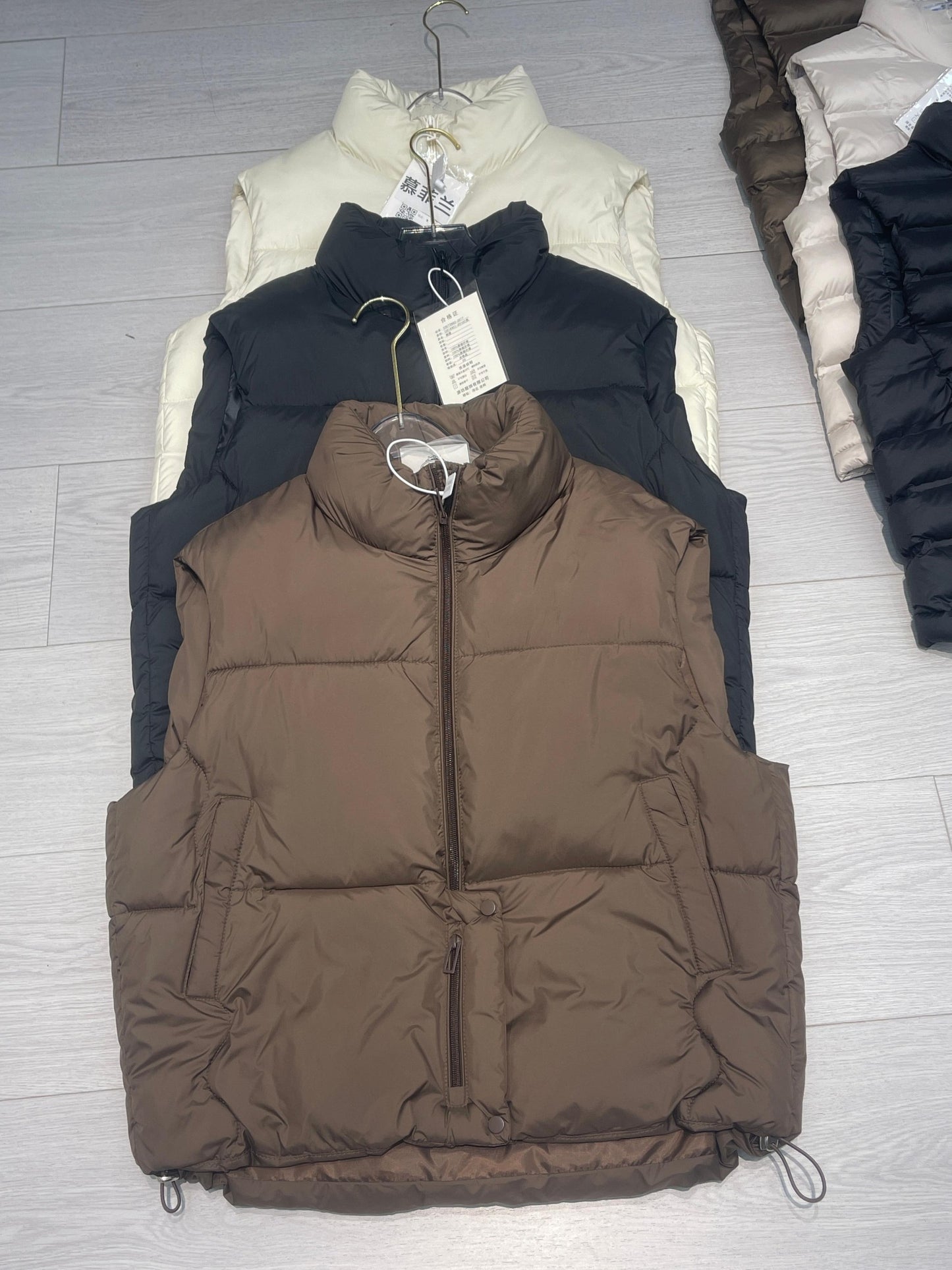 Women's Hooded Puffer Vest wholesale PB-PJ-2026-006 image 1