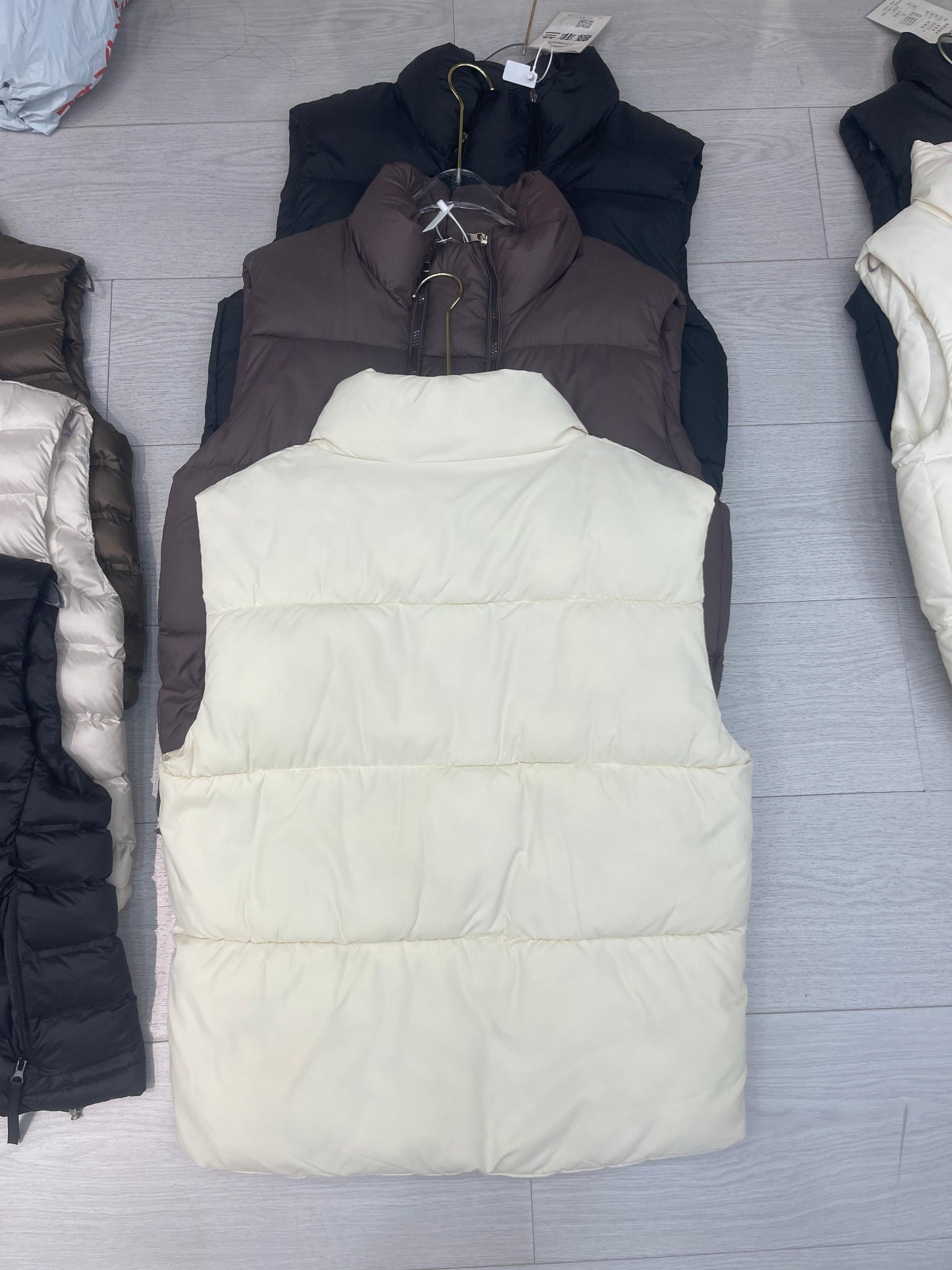 Women's Hooded Puffer Vest wholesale PB-PJ-2026-008 image 2