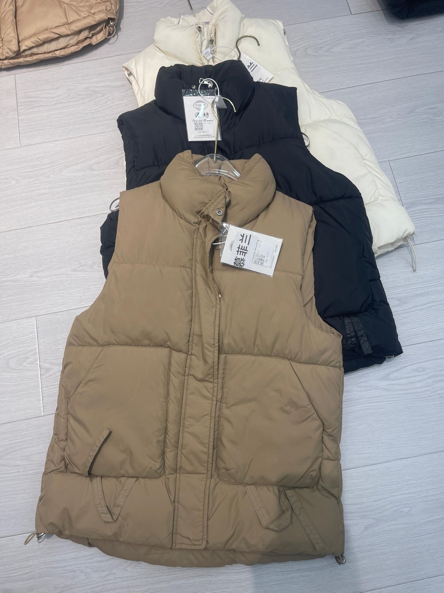 Women's Hooded Puffer Vest wholesale PB-PJ-2026-014 image 1